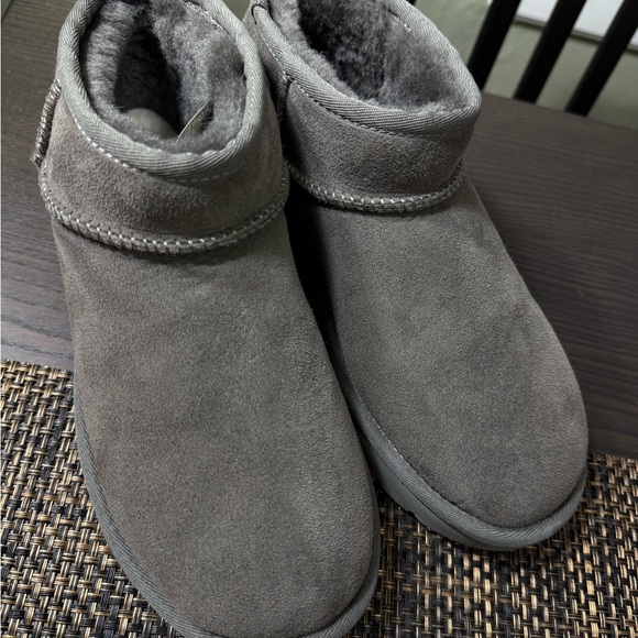 UGG Womens Classic Ultra Mini Booties - Picture 10 of 13